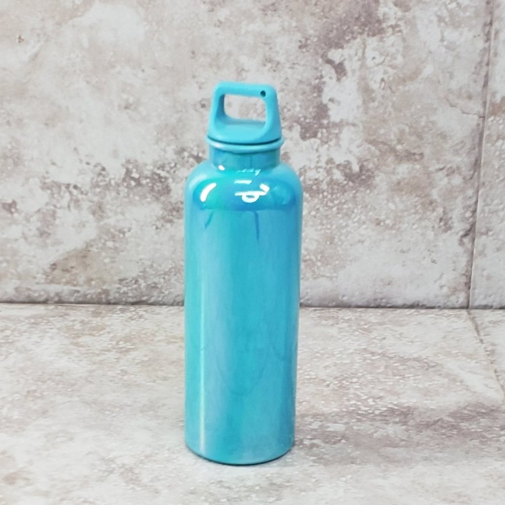 Blue Iridescent 24 fl oz Opalescent Plastic Reusable Drink Sports Water Bottle